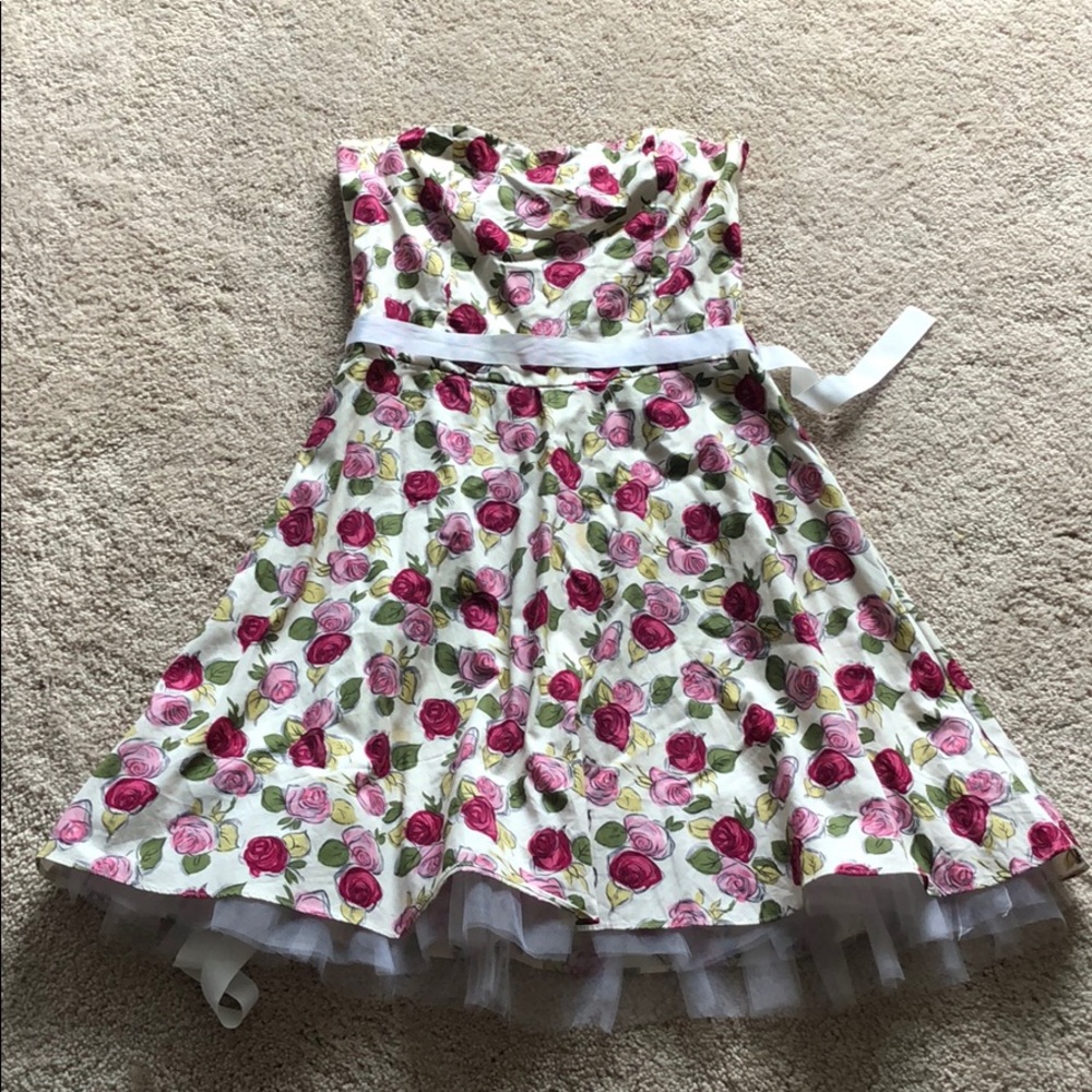 Strapless dress